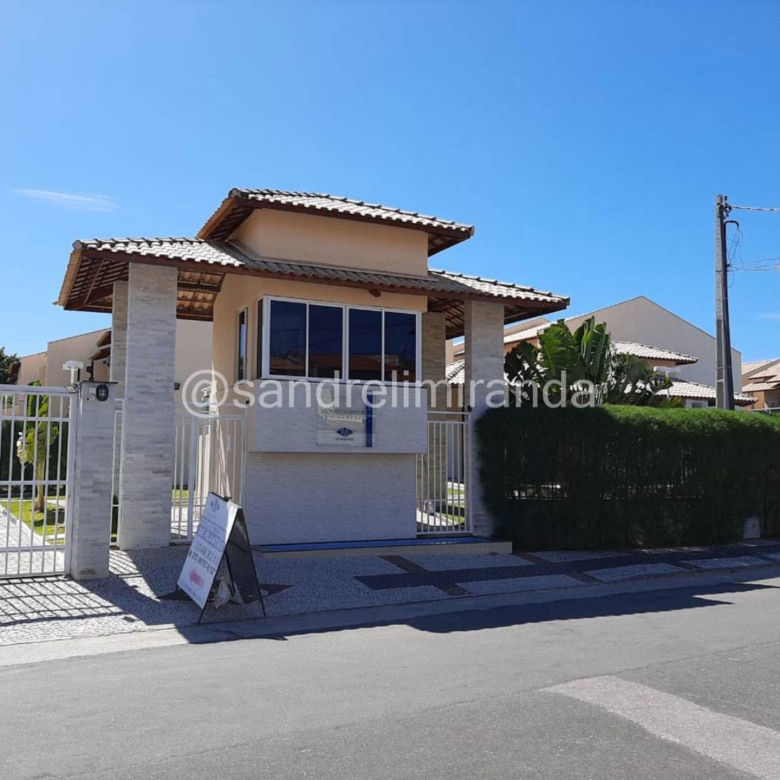 Casa Duplex na Cidade dos Funcionários – Pronta para Morar