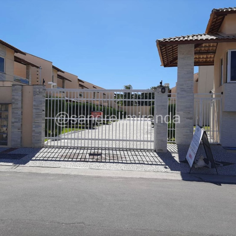 Casa Duplex na Cidade dos Funcionários – Pronta para Morar