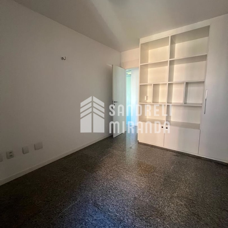 Apartamento a Venda com 3 quartos 3 vagas | Guararapes