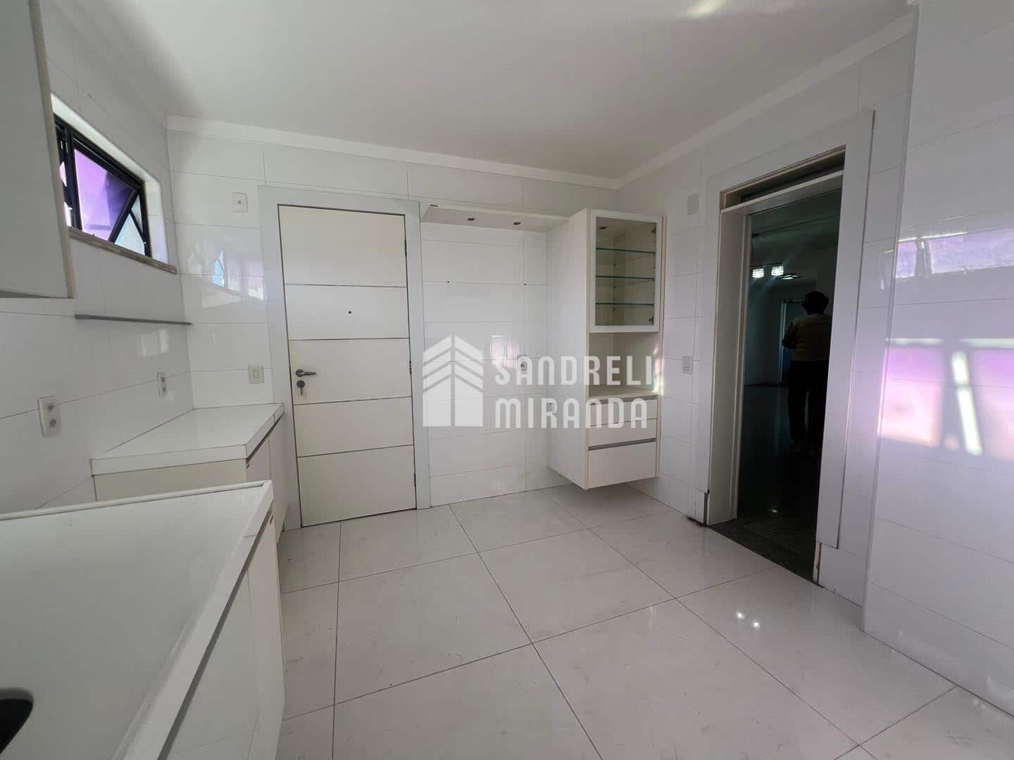 Apartamento a Venda com 3 quartos 3 vagas | Guararapes