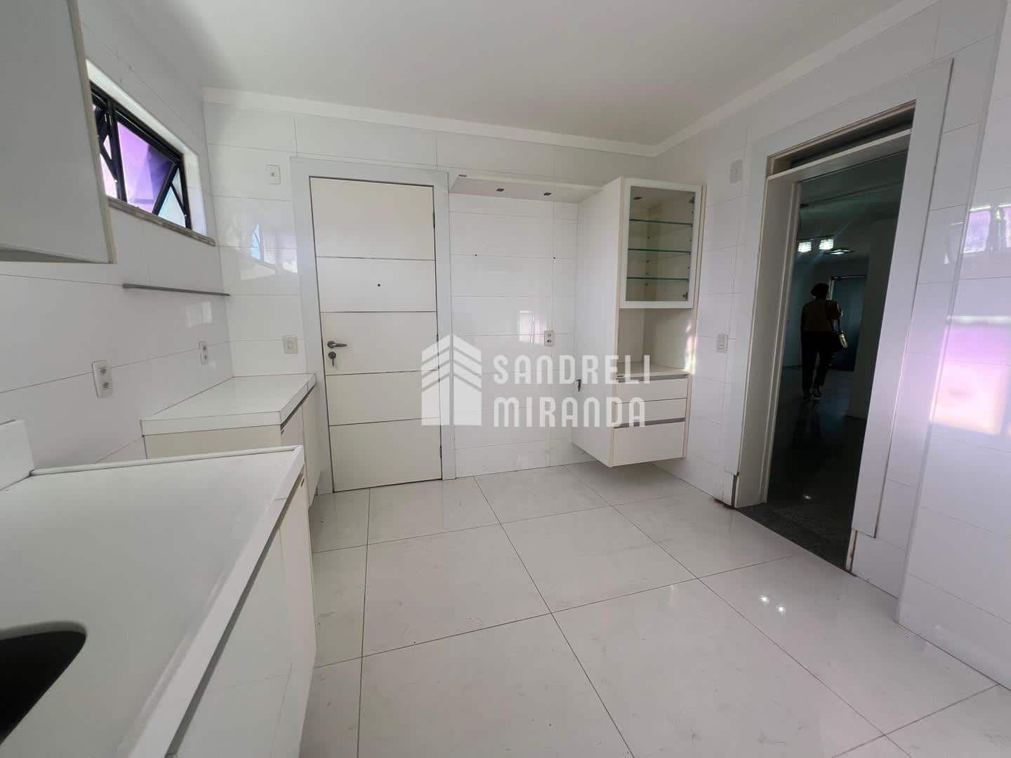 Apartamento a Venda com 3 quartos 3 vagas | Guararapes