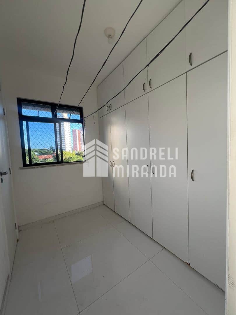 Apartamento a Venda com 3 quartos 3 vagas | Guararapes