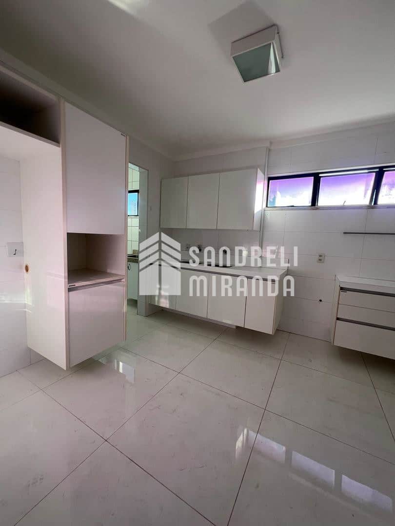 Apartamento a Venda com 3 quartos 3 vagas | Guararapes