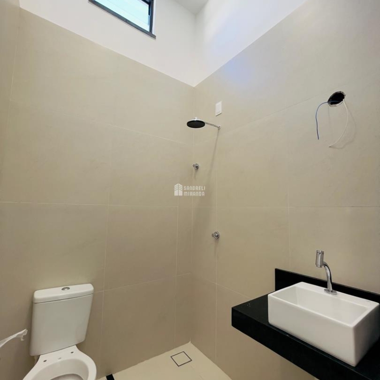 Casa a venda com 3 quartos | Evidence | Eusébio