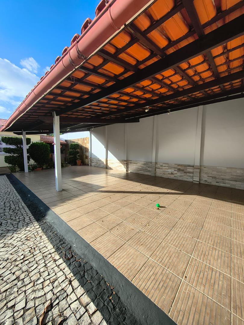Casa Plana a venda na Cidade dos Funcionários | Fortraleza Ce