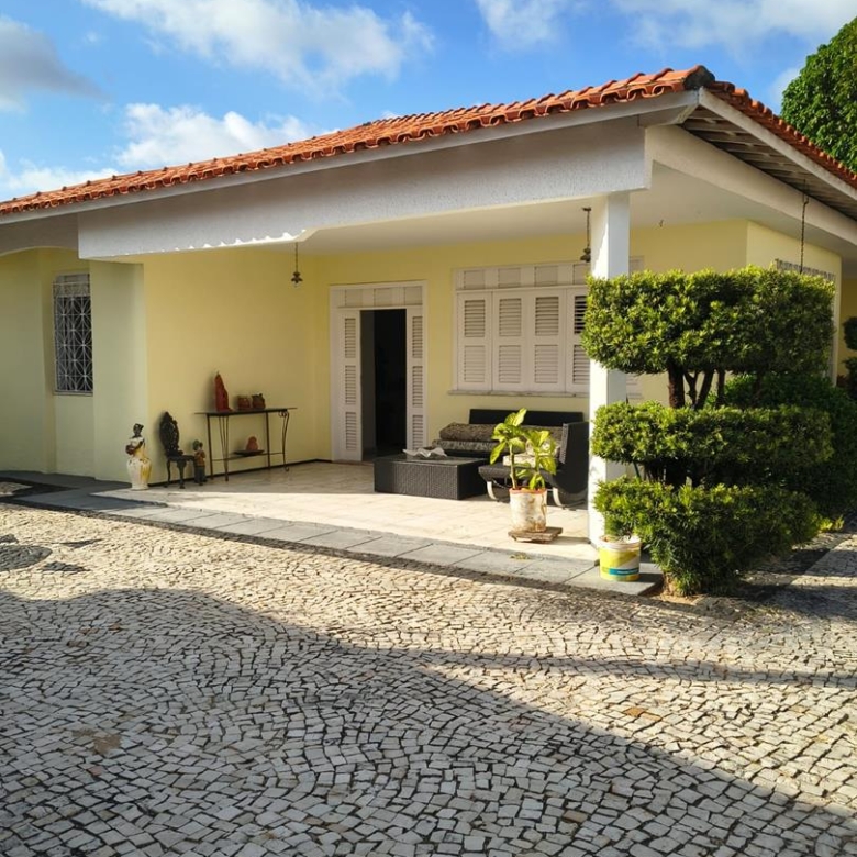 Casa Plana a venda na Cidade dos Funcionários | Fortraleza Ce
