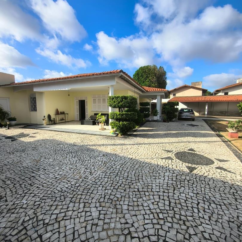 Casa Plana a venda na Cidade dos Funcionários | Fortraleza Ce