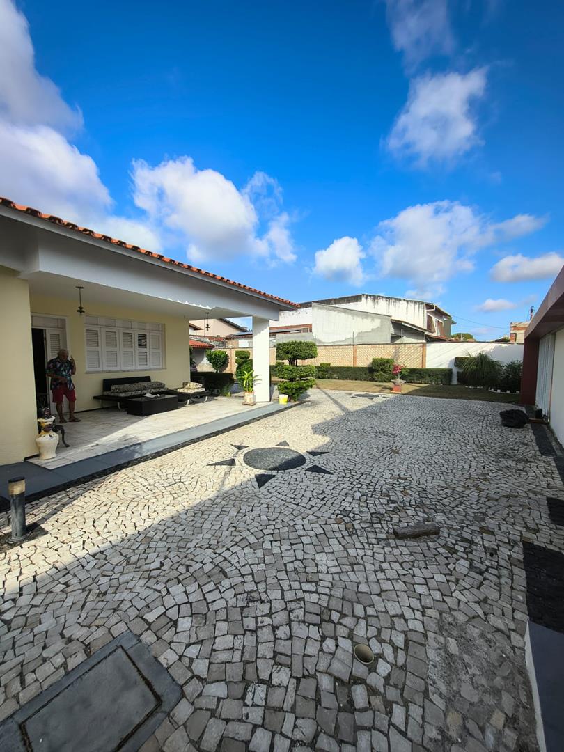 Casa Plana a venda na Cidade dos Funcionários | Fortraleza Ce