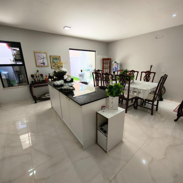 Casa Duplex Nova com 4 Suítes, 177 m² e Excelente Acabamento – R$ 720 Mil