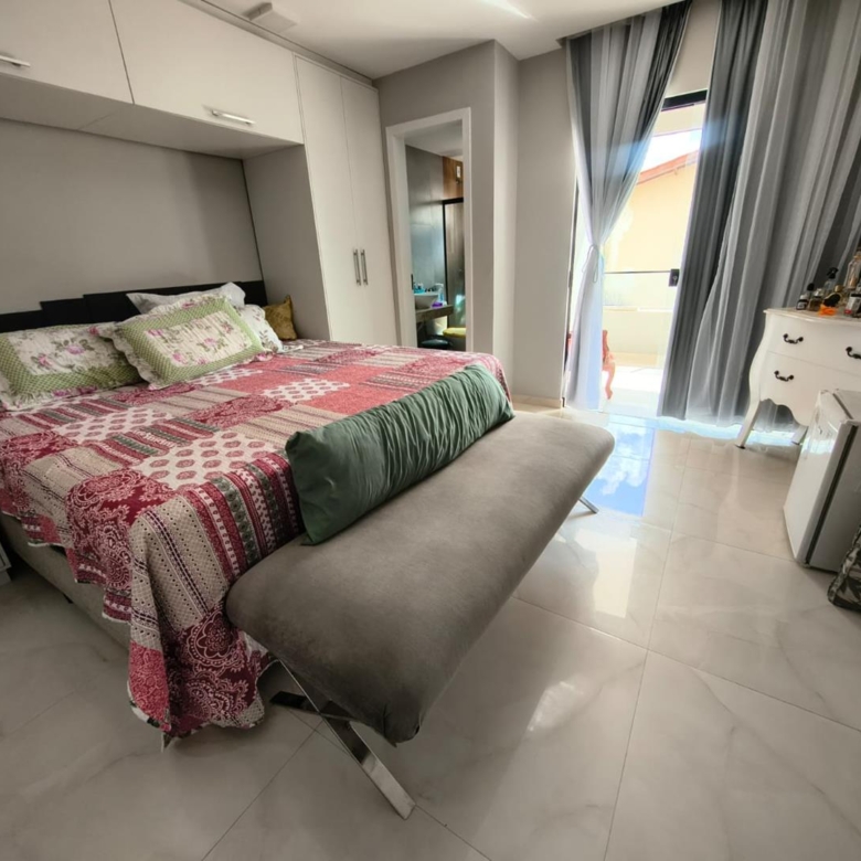 Casa Duplex Nova com 4 Suítes, 177 m² e Excelente Acabamento – R$ 720 Mil