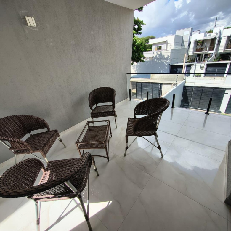Casa Duplex Nova com 4 Suítes, 177 m² e Excelente Acabamento – R$ 720 Mil