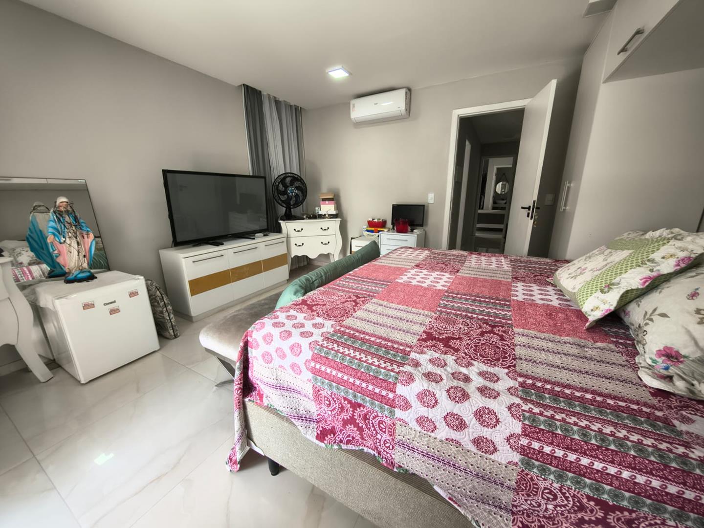 Casa Duplex Nova com 4 Suítes, 177 m² e Excelente Acabamento – R$ 720 Mil