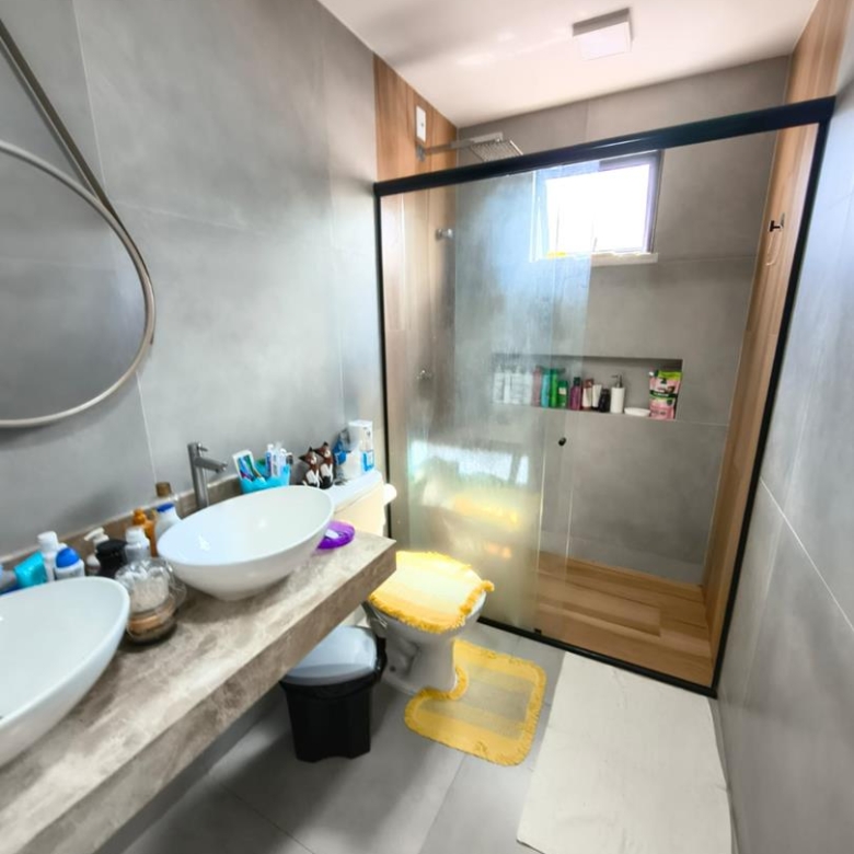 Casa Duplex Nova com 4 Suítes, 177 m² e Excelente Acabamento – R$ 720 Mil