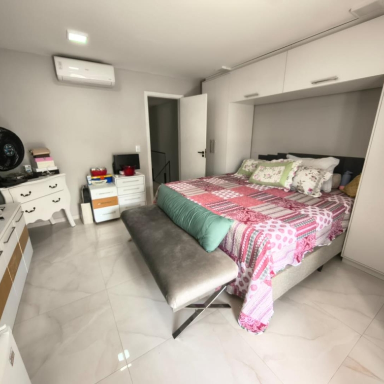 Casa Duplex Nova com 4 Suítes, 177 m² e Excelente Acabamento – R$ 720 Mil
