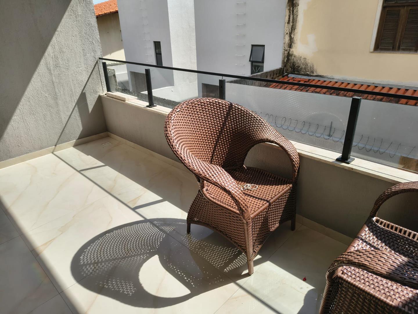 Casa Duplex Nova com 4 Suítes, 177 m² e Excelente Acabamento – R$ 720 Mil