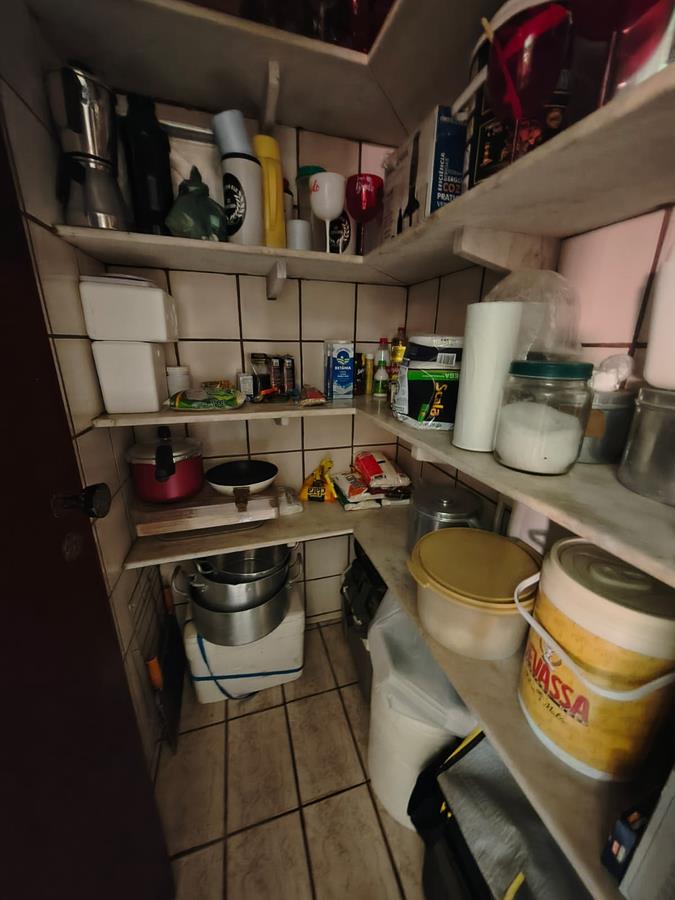 Casa à Venda no bairro Engenheiro Luciano Cavalcante com 4 Suítes com acesso por duas ruas.