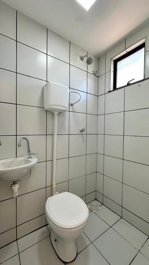 Cobertura à venda na Aldeota com 251 m², 4 suítes e 4 vagas próximo ao RioMar