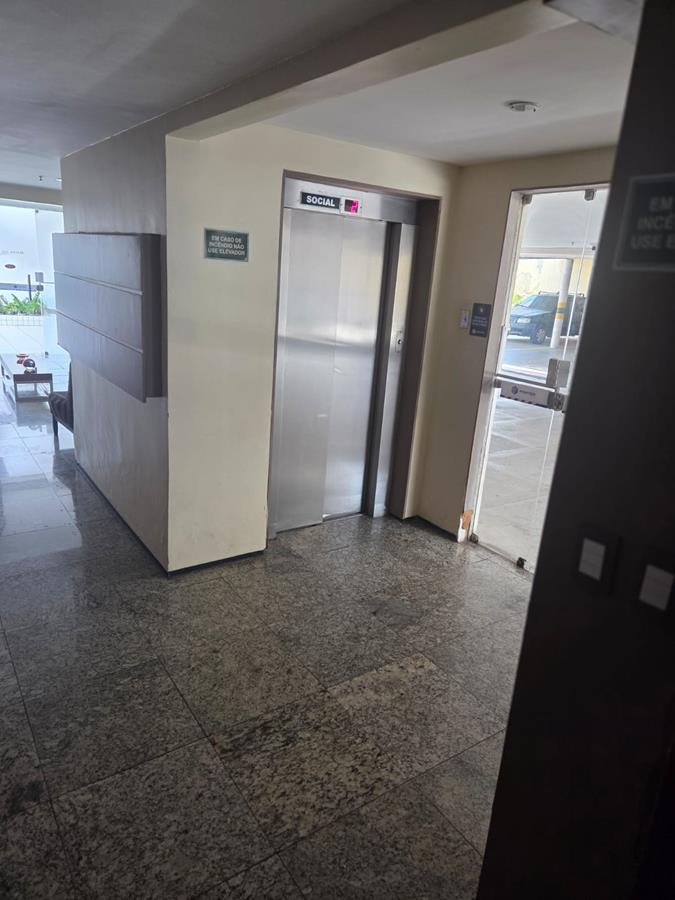 Cobertura à venda na Aldeota com 251 m², 4 suítes e 4 vagas próximo ao RioMar