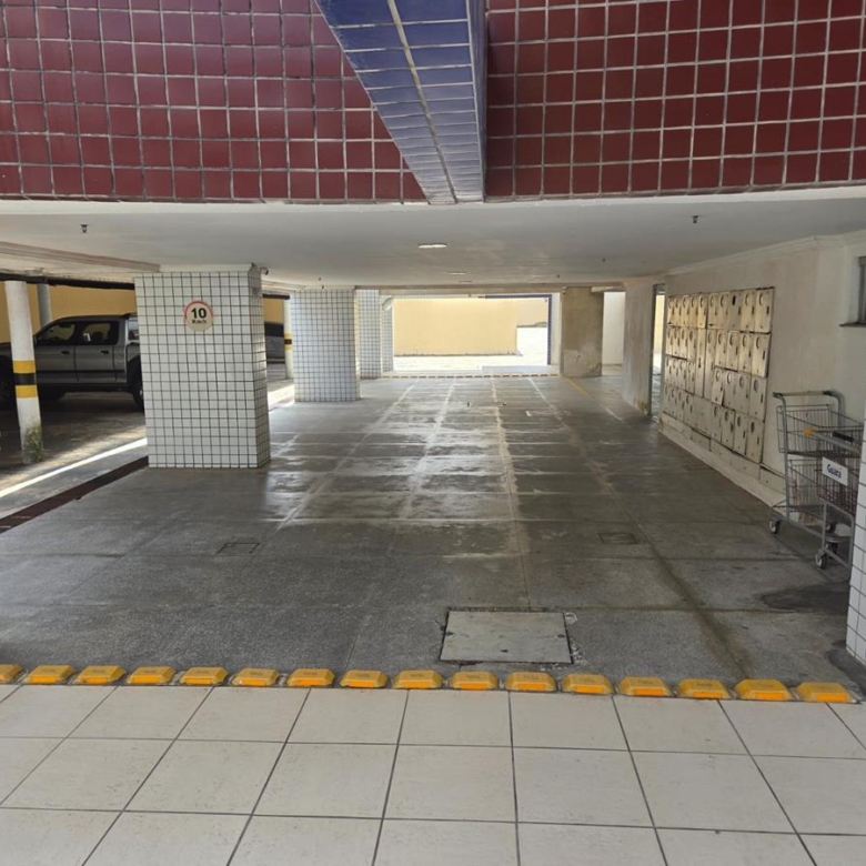 Cobertura à venda na Aldeota com 251 m², 4 suítes e 4 vagas próximo ao RioMar