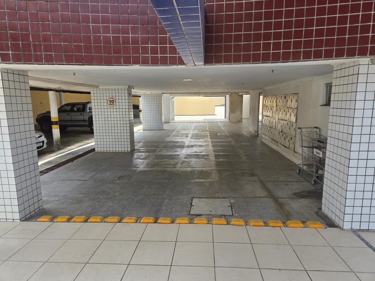 Cobertura à venda na Aldeota com 251 m², 4 suítes e 4 vagas próximo ao RioMar