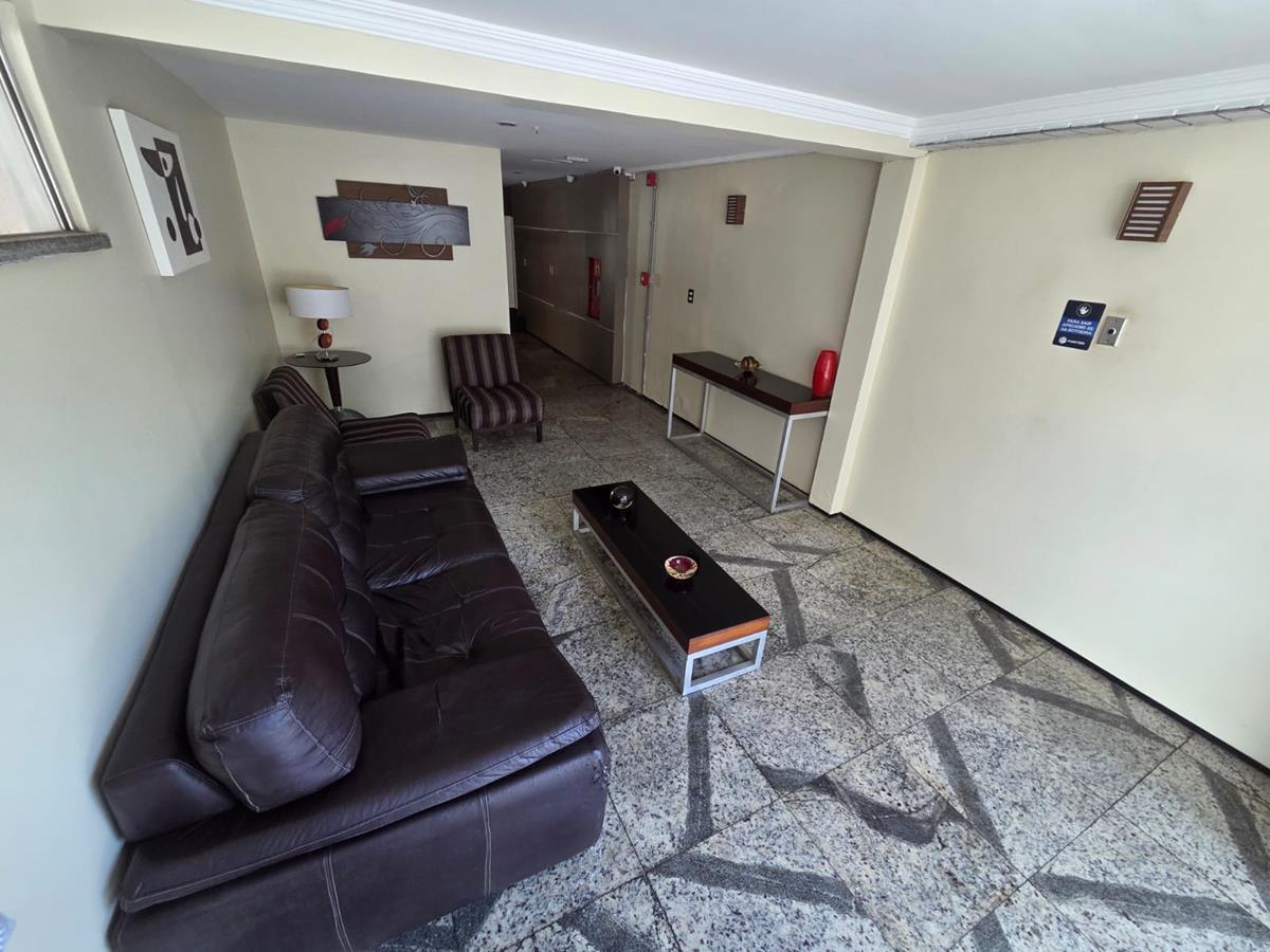 Cobertura à venda na Aldeota com 251 m², 4 suítes e 4 vagas próximo ao RioMar