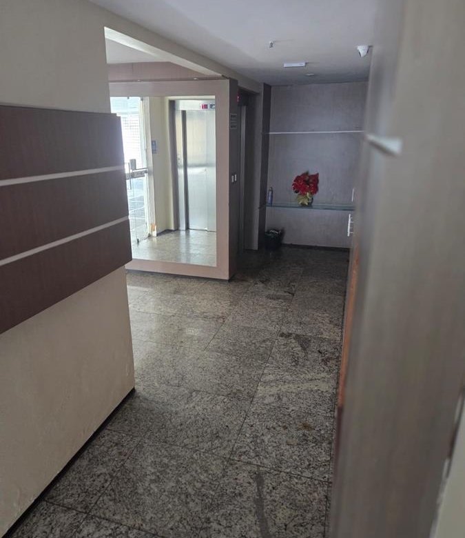 Cobertura à venda na Aldeota com 251 m², 4 suítes e 4 vagas próximo ao RioMar