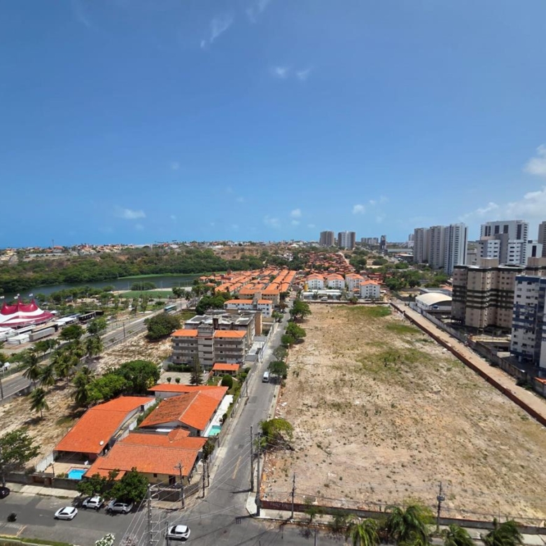 Cobertura à venda na Aldeota com 251 m², 4 suítes e 4 vagas próximo ao RioMar