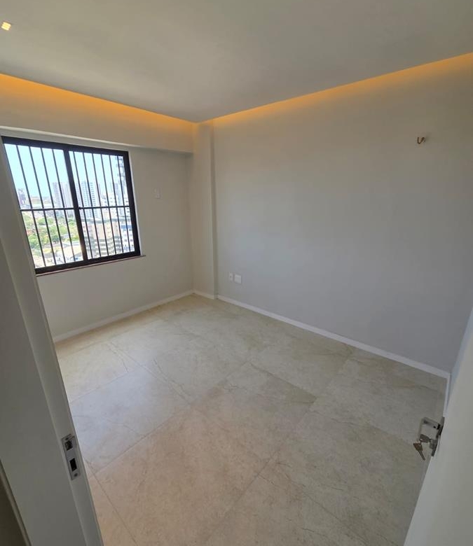 Cobertura à venda na Aldeota com 251 m², 4 suítes e 4 vagas próximo ao RioMar