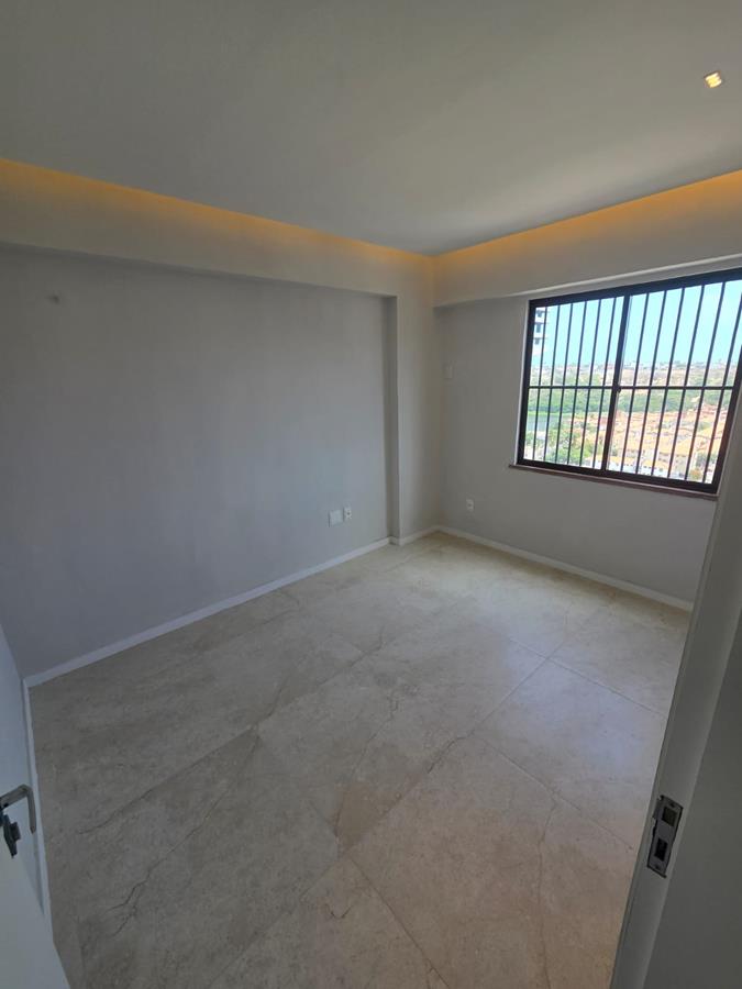 Cobertura à venda na Aldeota com 251 m², 4 suítes e 4 vagas próximo ao RioMar