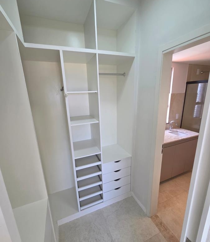 Cobertura à venda na Aldeota com 251 m², 4 suítes e 4 vagas próximo ao RioMar