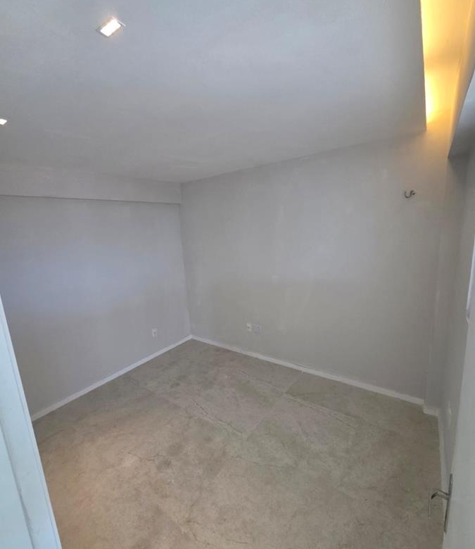 Cobertura à venda na Aldeota com 251 m², 4 suítes e 4 vagas próximo ao RioMar