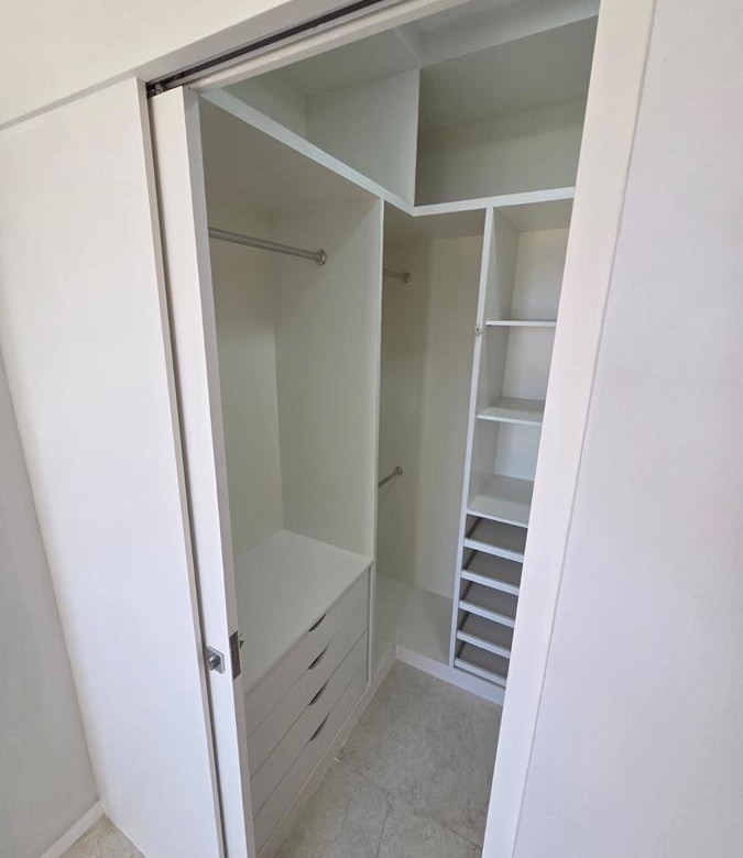Cobertura à venda na Aldeota com 251 m², 4 suítes e 4 vagas próximo ao RioMar