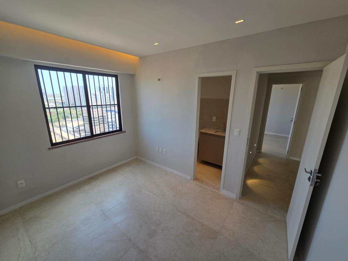 Cobertura à venda na Aldeota com 251 m², 4 suítes e 4 vagas próximo ao RioMar