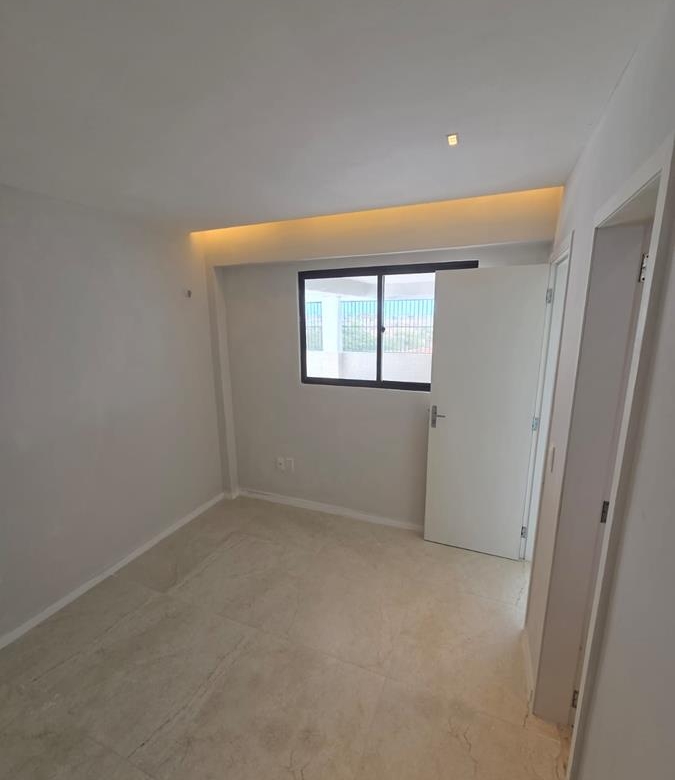 Cobertura à venda na Aldeota com 251 m², 4 suítes e 4 vagas próximo ao RioMar