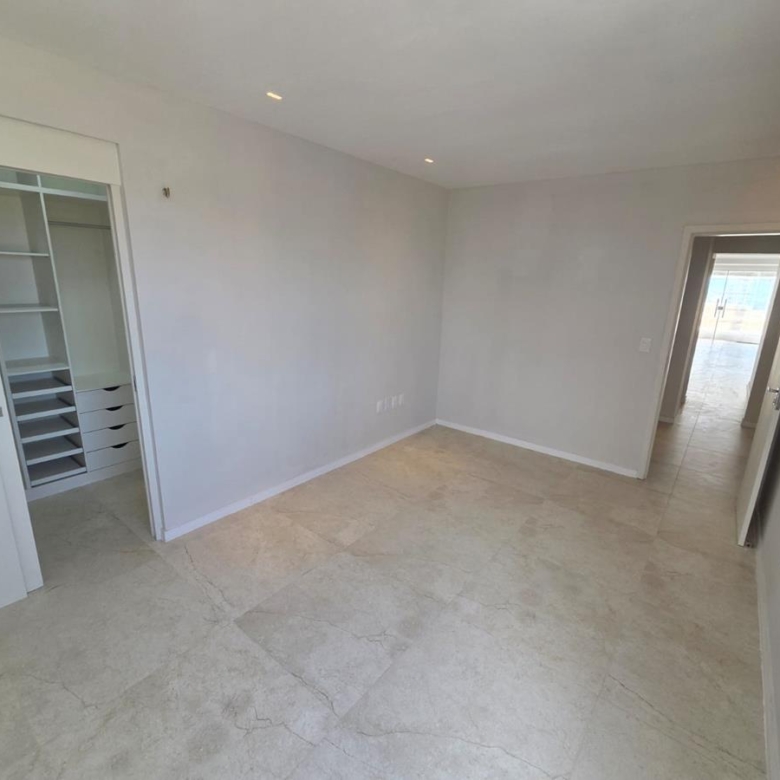 Cobertura à venda na Aldeota com 251 m², 4 suítes e 4 vagas próximo ao RioMar
