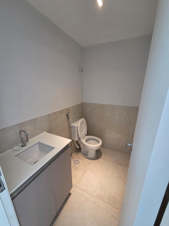 Cobertura à venda na Aldeota com 251 m², 4 suítes e 4 vagas próximo ao RioMar