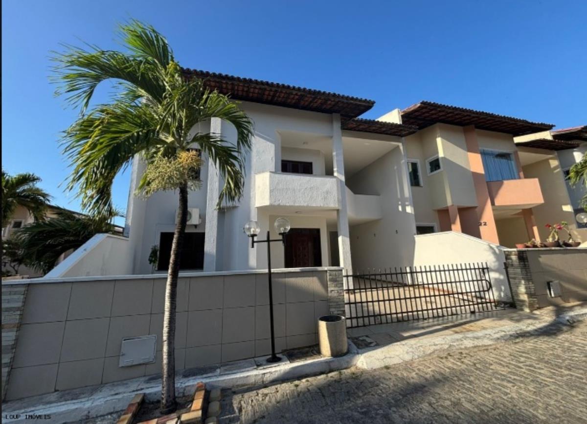 Casa duplex à venda no Edson Queiroz com 4 quartos e 2 vagas