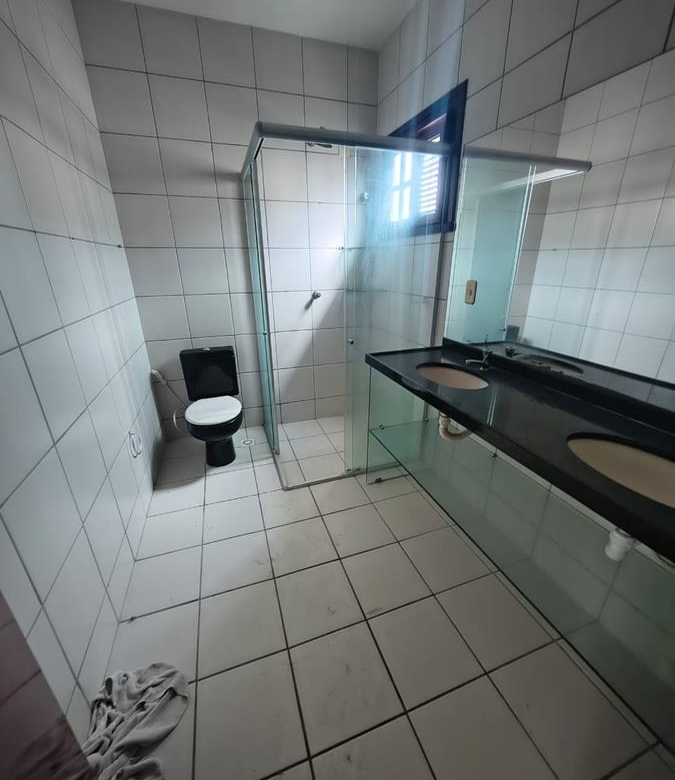 Casa duplex à venda no Edson Queiroz com 4 quartos e 2 vagas