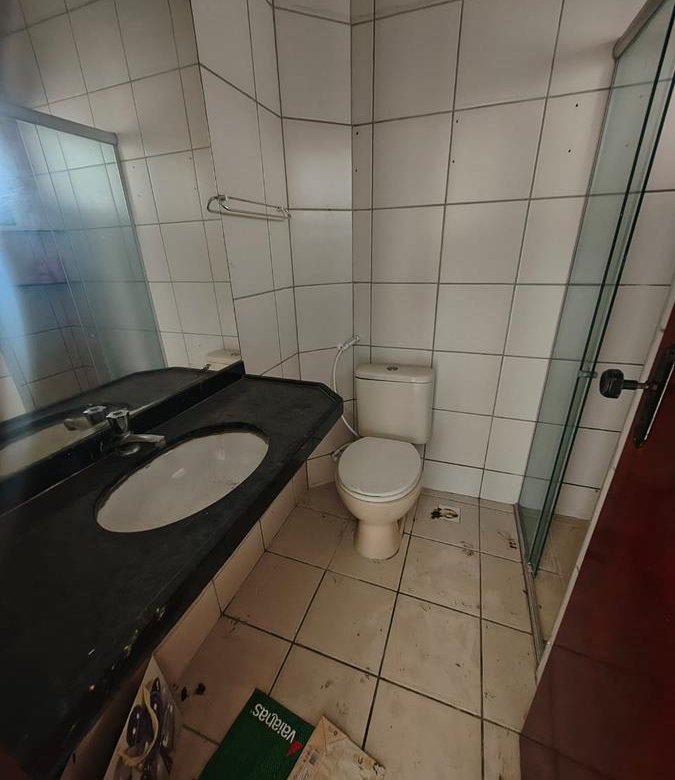 Casa duplex à venda no Edson Queiroz com 4 quartos e 2 vagas