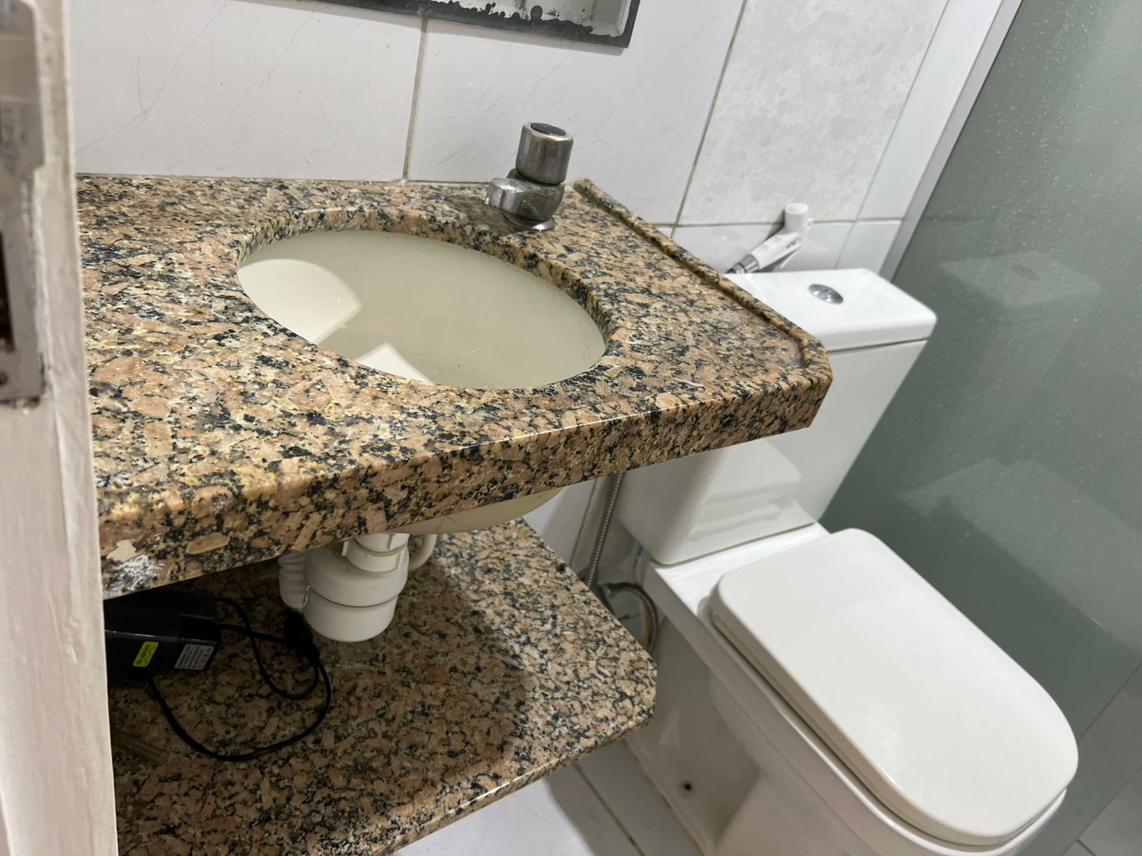 Apto Reformado na Cidade dos Funcionários | 3 Qts e 2 Vagas