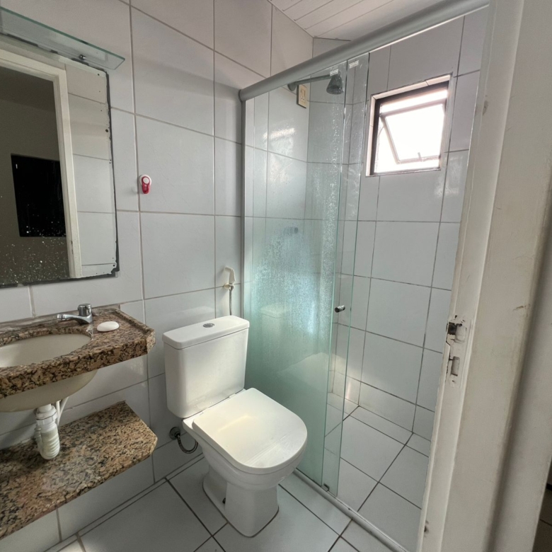 Apto Reformado na Cidade dos Funcionários | 3 Qts e 2 Vagas