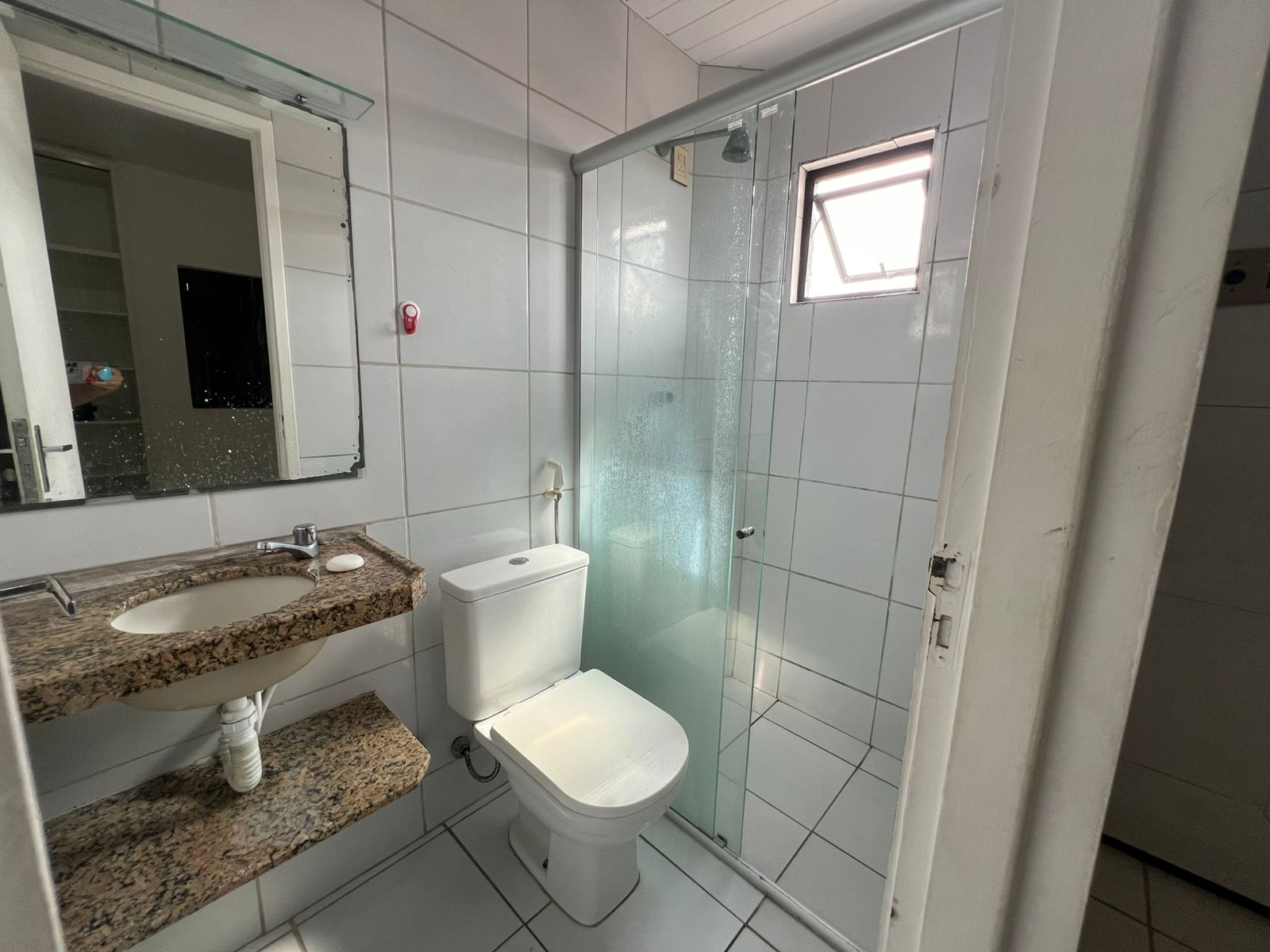 Apto Reformado na Cidade dos Funcionários | 3 Qts e 2 Vagas