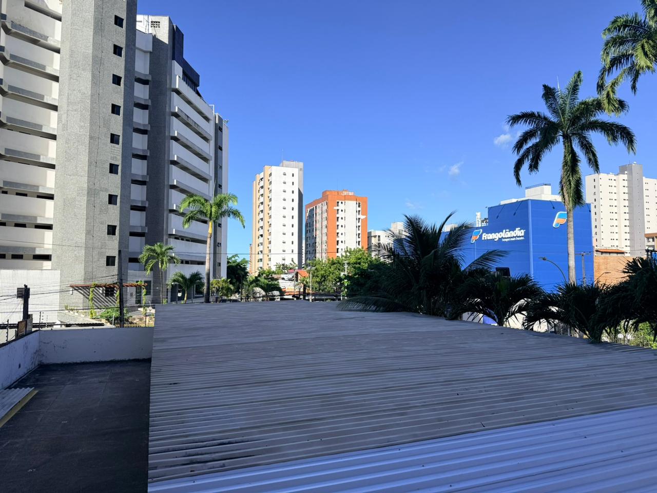 Apartamento à Venda no Meireles | 3 Quartos | Condomínio com Água e Gás