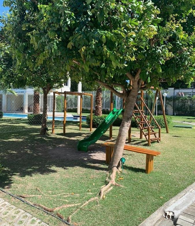 Casa duplex à venda no Eusébio com 142 m², 3 suítes e solarium