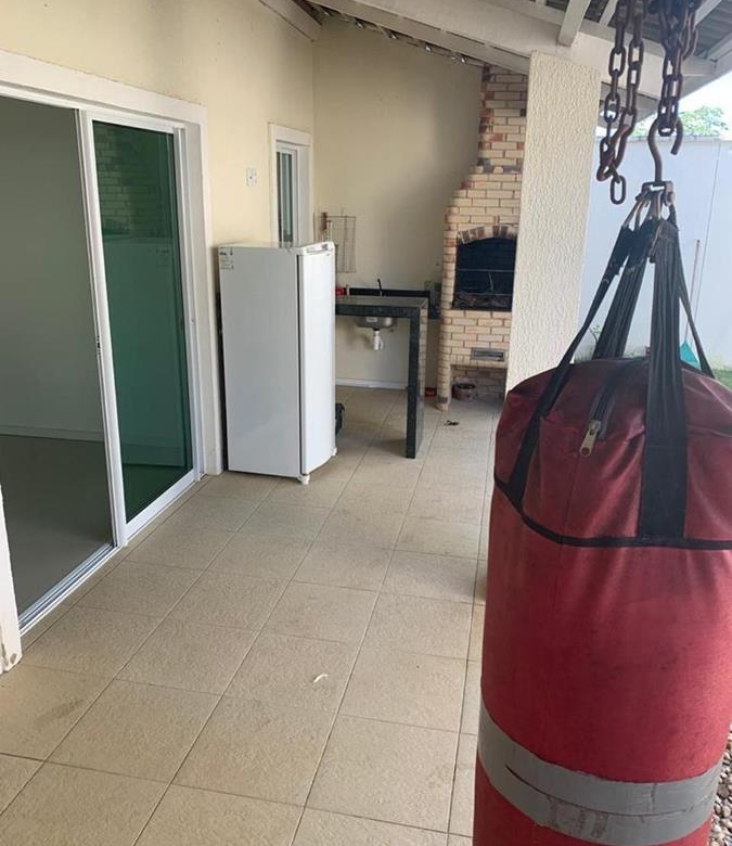 Casa duplex à venda no Eusébio com 142 m², 3 suítes e solarium