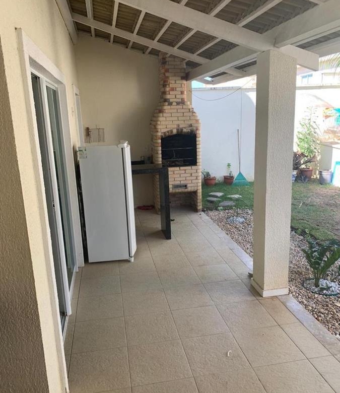 Casa duplex à venda no Eusébio com 142 m², 3 suítes e solarium