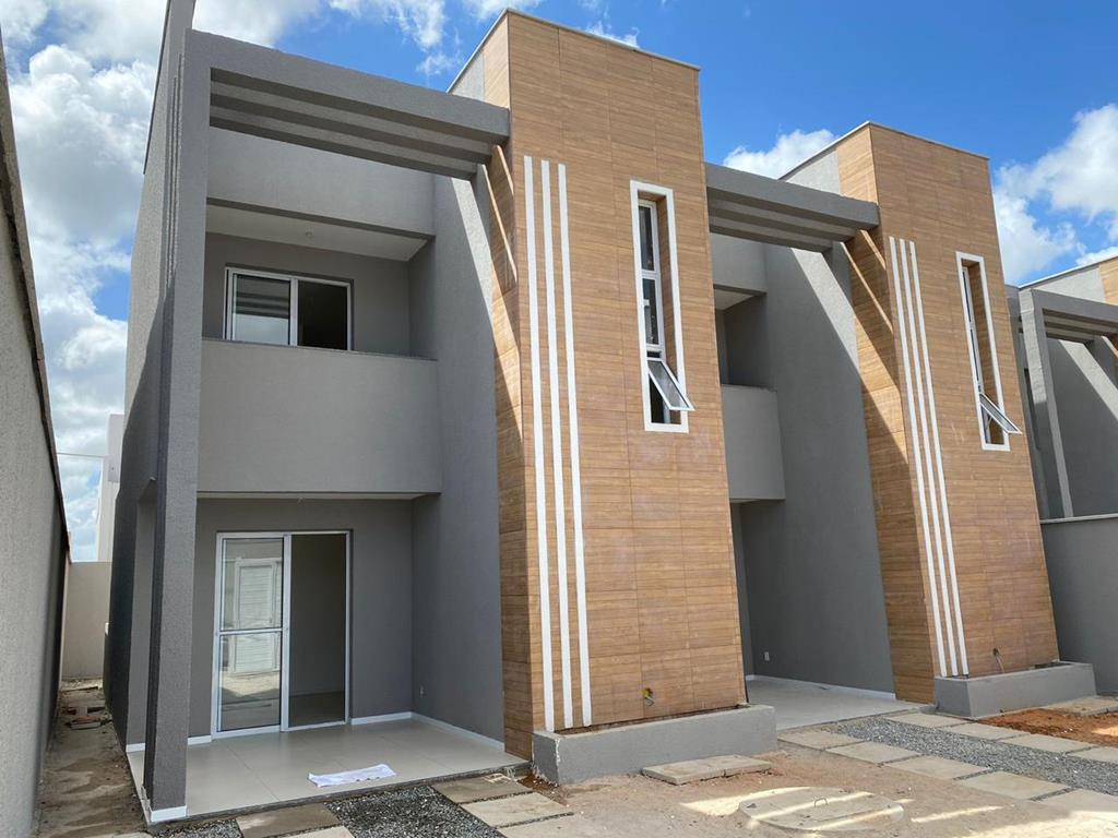 Casa Duplex no Eusébio | Viver Bem | 3 Suítes e Quintal Privativo