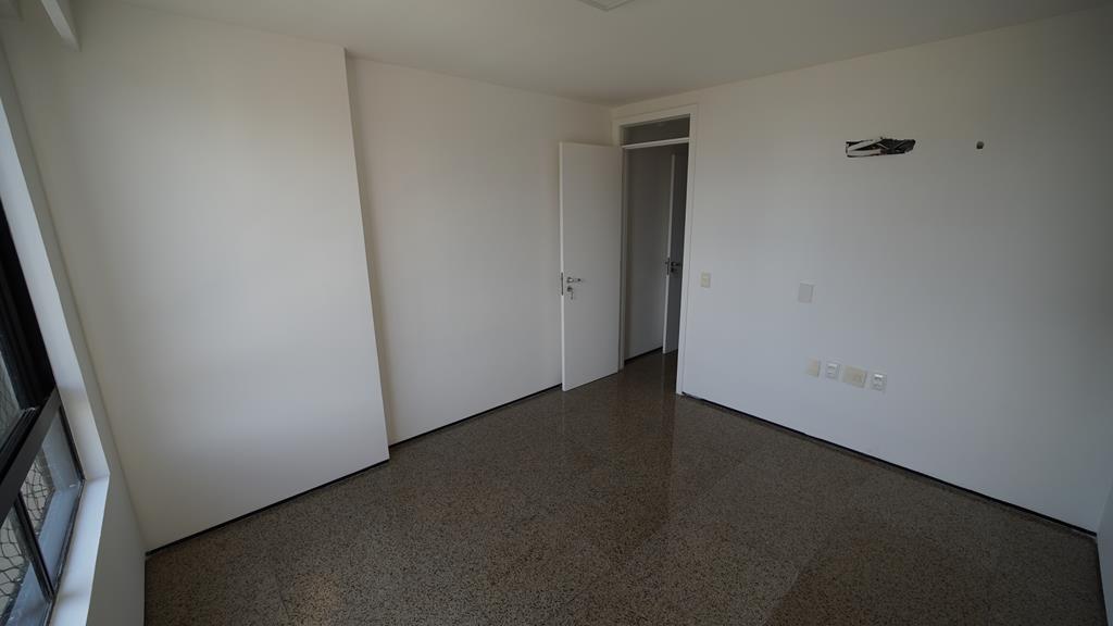 DSC03399 (Copy) Apartamento à venda no Meireles com 253 m², 3 suítes e 4 vagas – Edifício Porto Fino