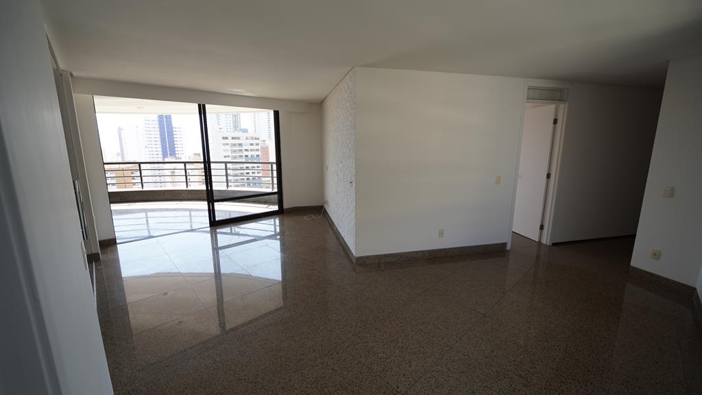 DSC03412 (Copy) Apartamento à venda no Meireles com 253 m², 3 suítes e 4 vagas – Edifício Porto Fino