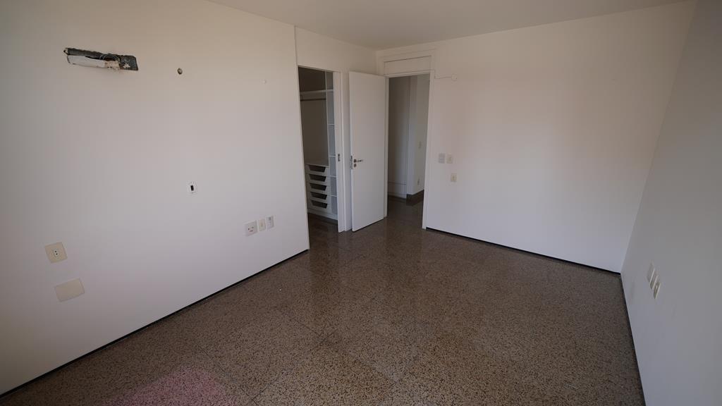 DSC03417 (Copy) Apartamento à venda no Meireles com 253 m², 3 suítes e 4 vagas – Edifício Porto Fino